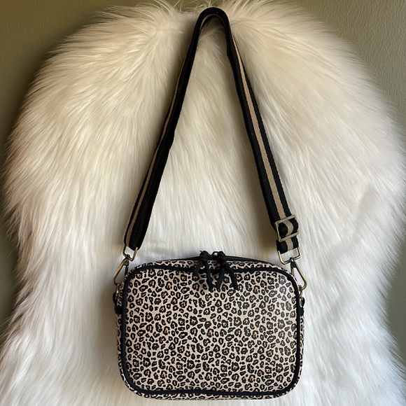 Anthropologie Camera Crossbody Bag - Picture 2 of 16